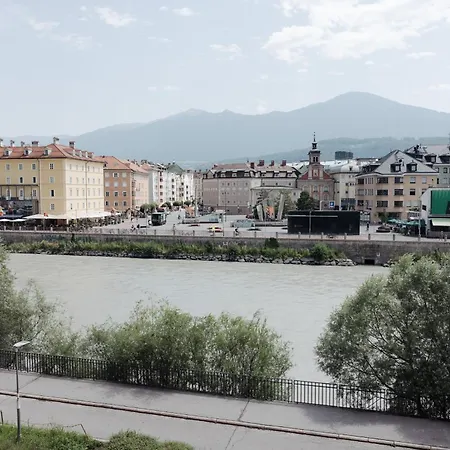 Aparthotel Gruene Haus - Boutique Ecofriendly Innsbruck